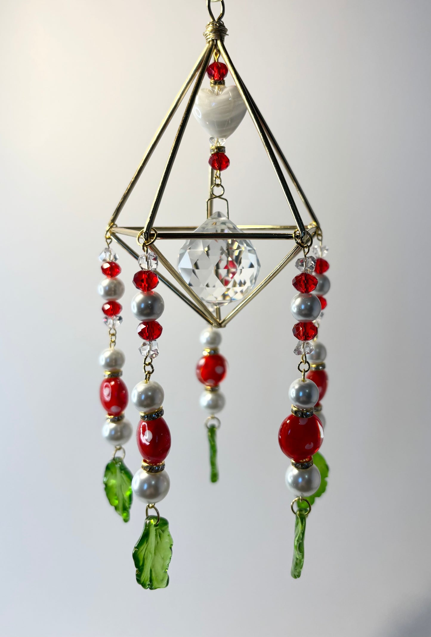 Gold Geometric Frame with 5 Pendants, Large Pearl