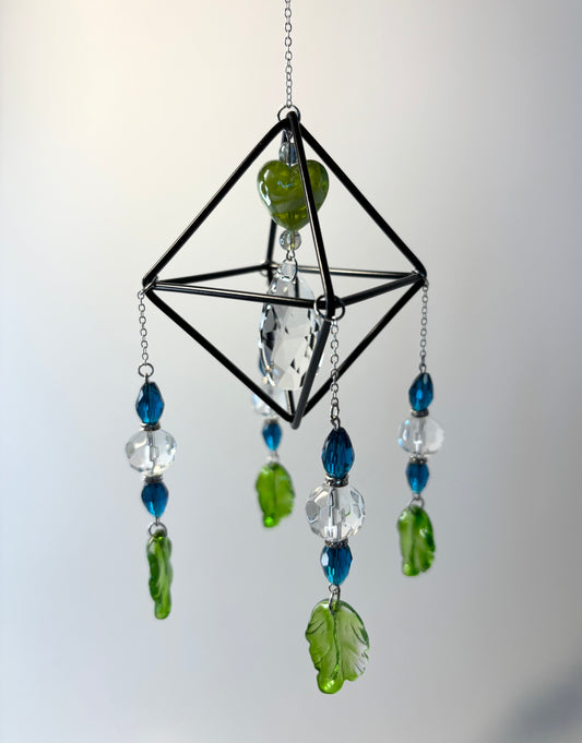 Black Geometric Frame with 4 Pendants, Green Heart